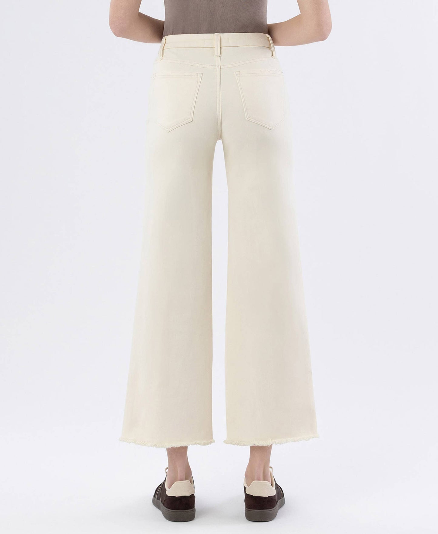 Quieter Wide Leg Jean