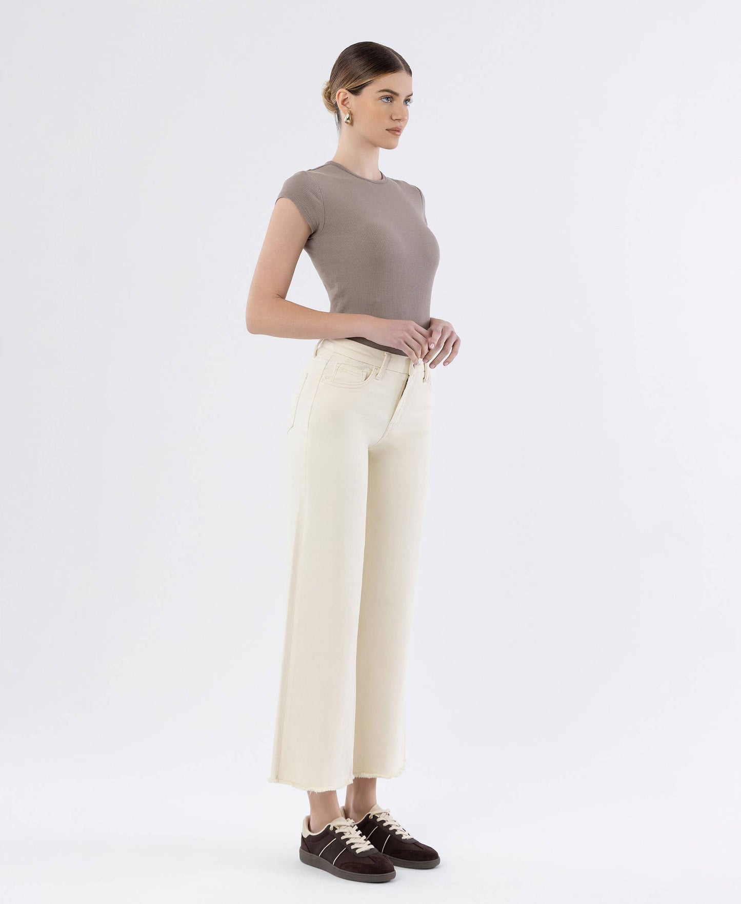 Quieter Wide Leg Jean