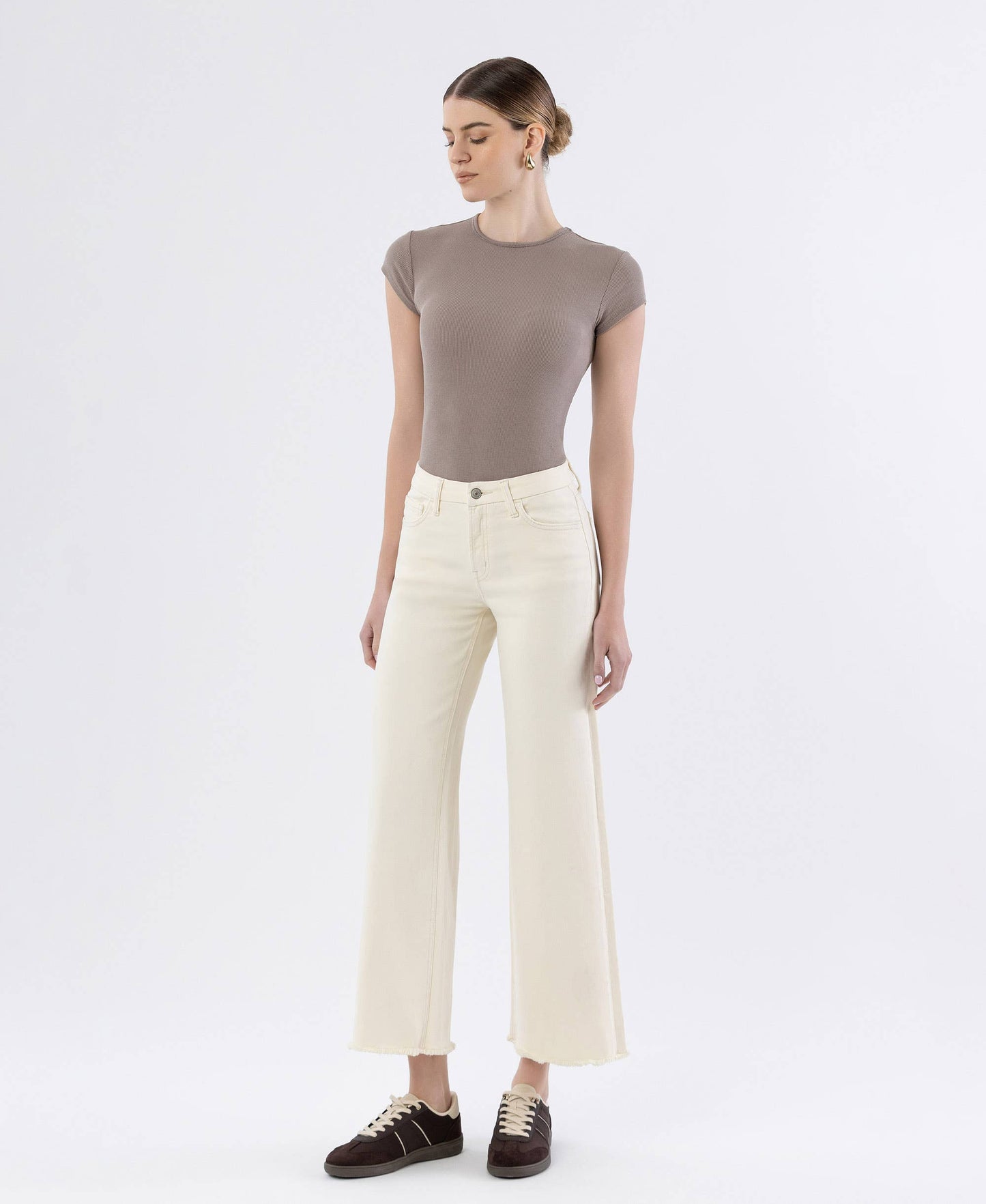 Quieter Wide Leg Jean