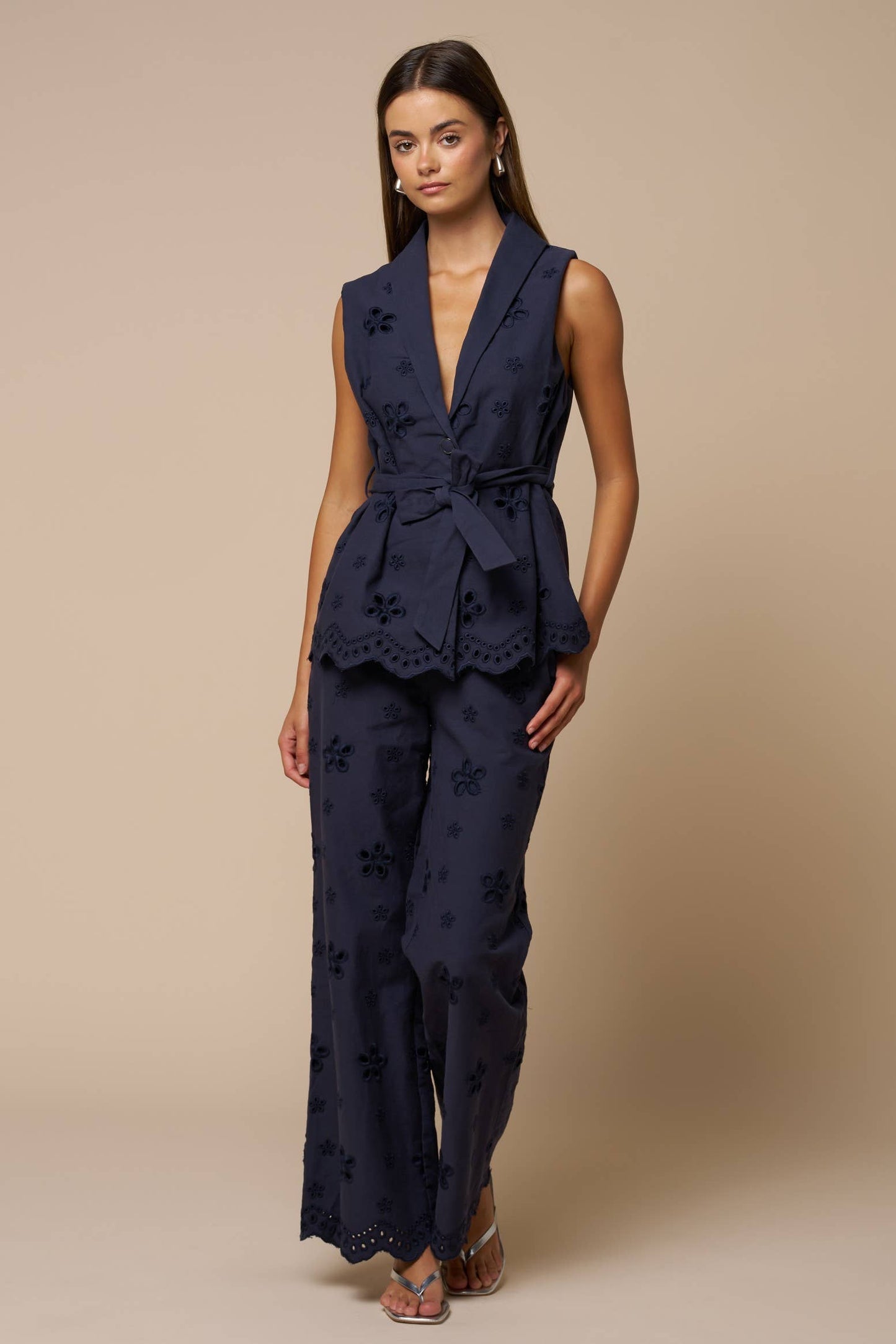 Embroidery Scalloped Hem Pants