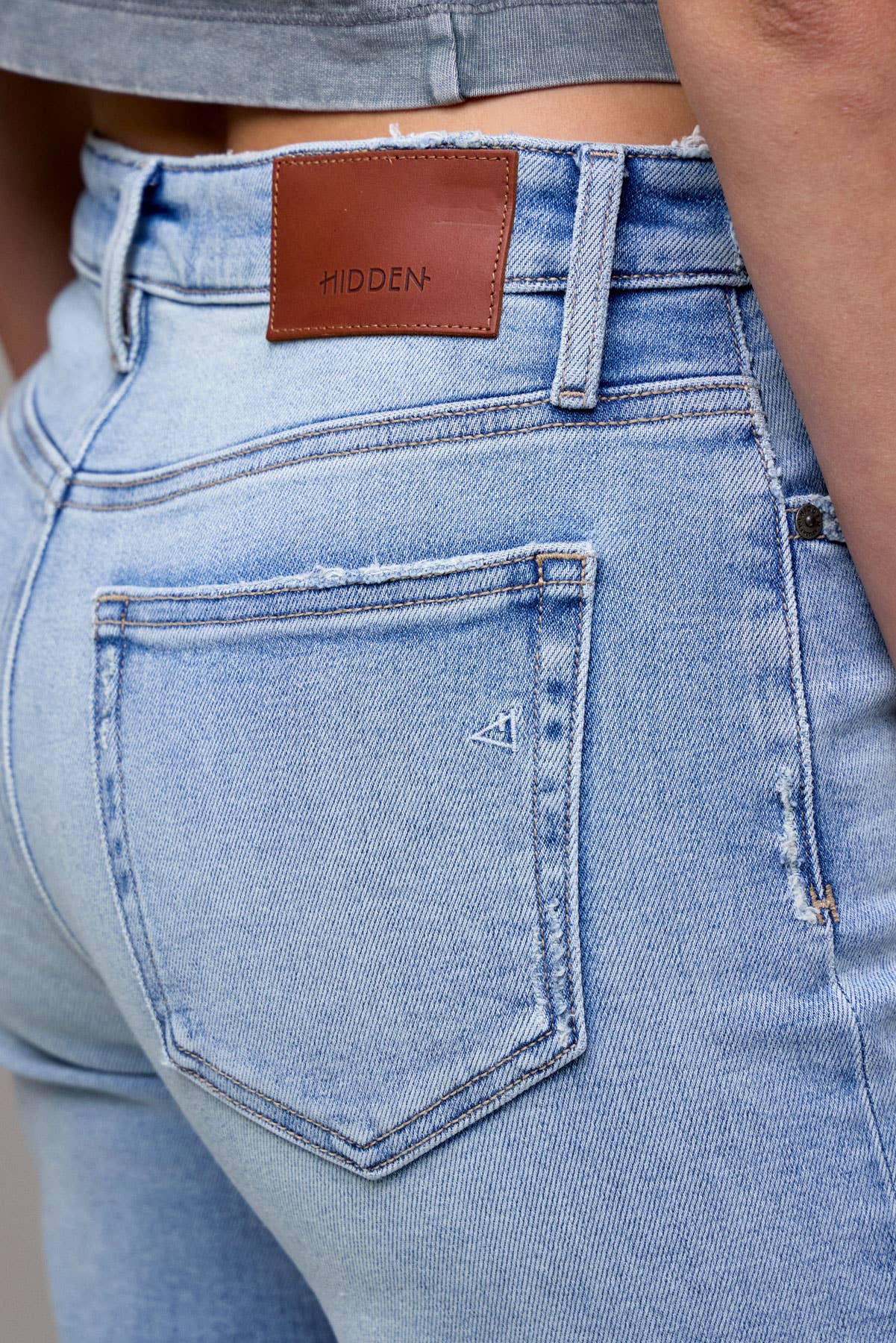 Classic Straight Light Wash Jean