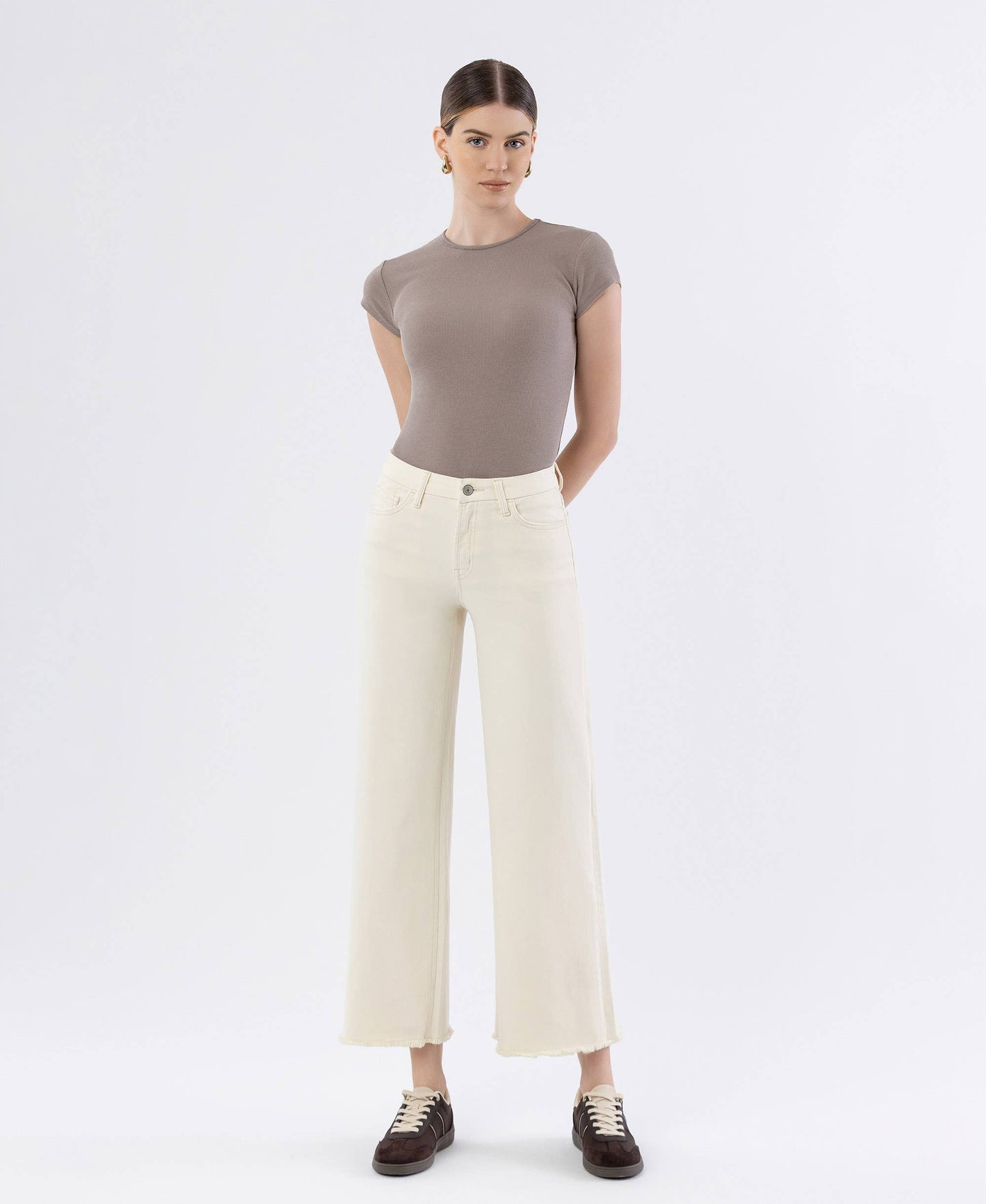 Quieter Wide Leg Jean