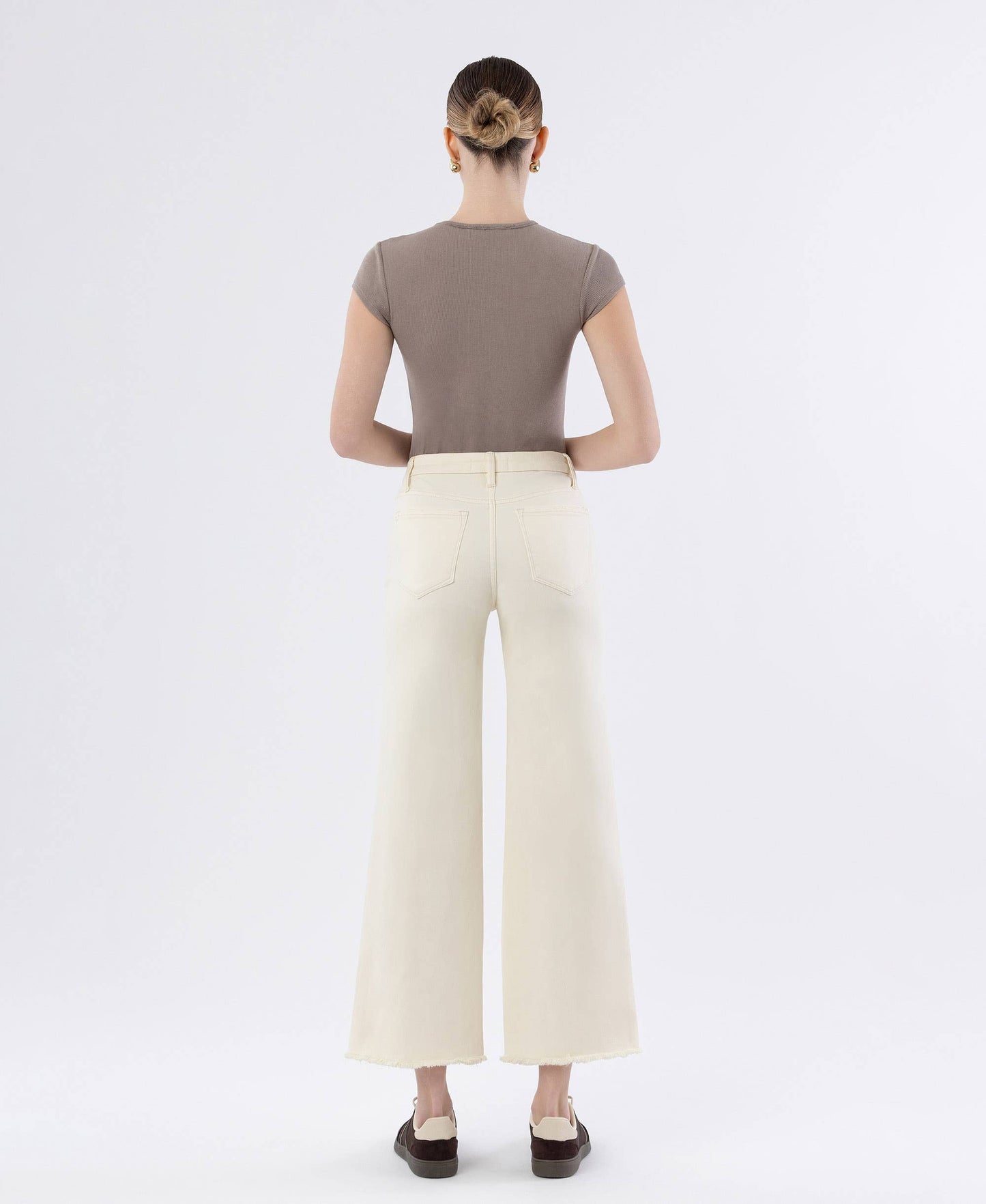 Quieter Wide Leg Jean
