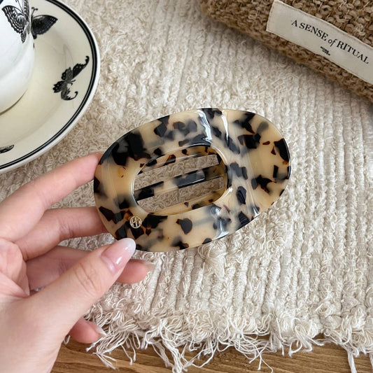 Oval Flat Hair Claw