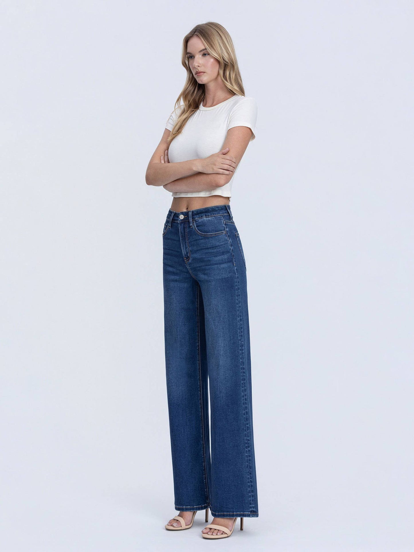 HR Soft Wide Leg Jeans