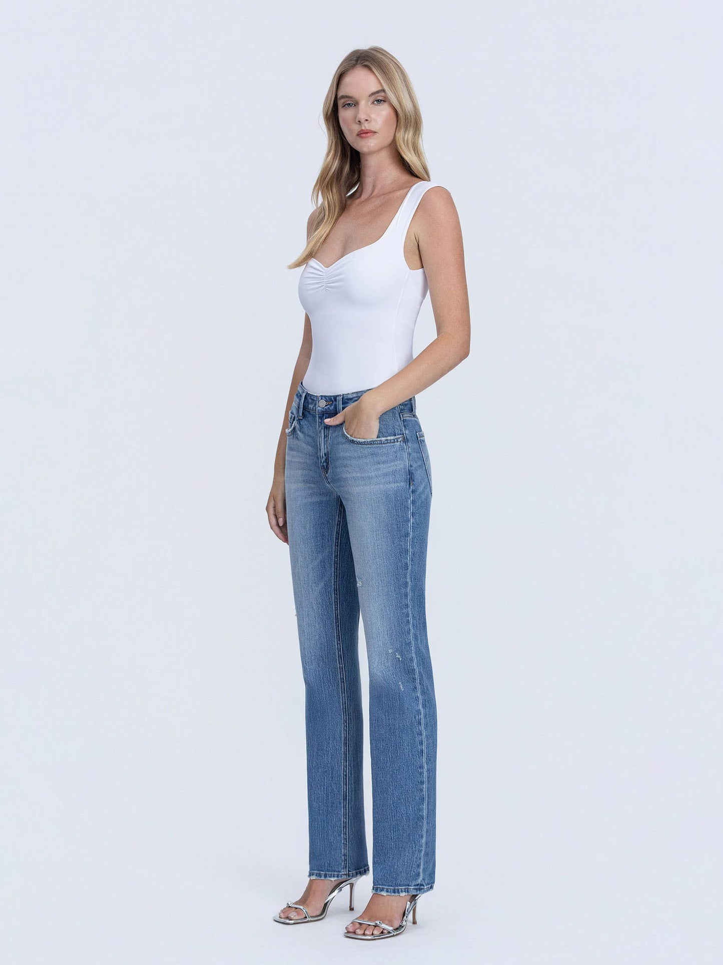 Mid Rise Straight Jean