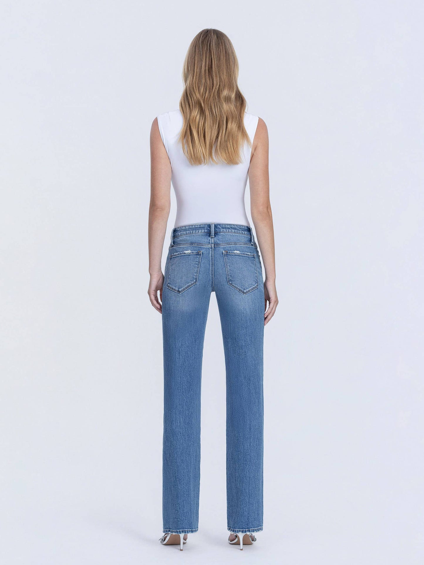 Mid Rise Straight Jean