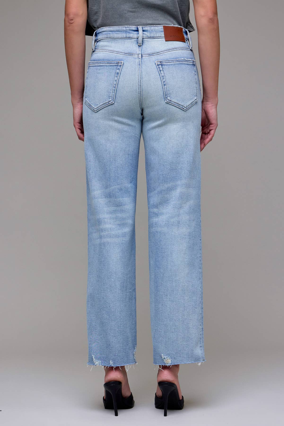 Classic Straight Light Wash Jean