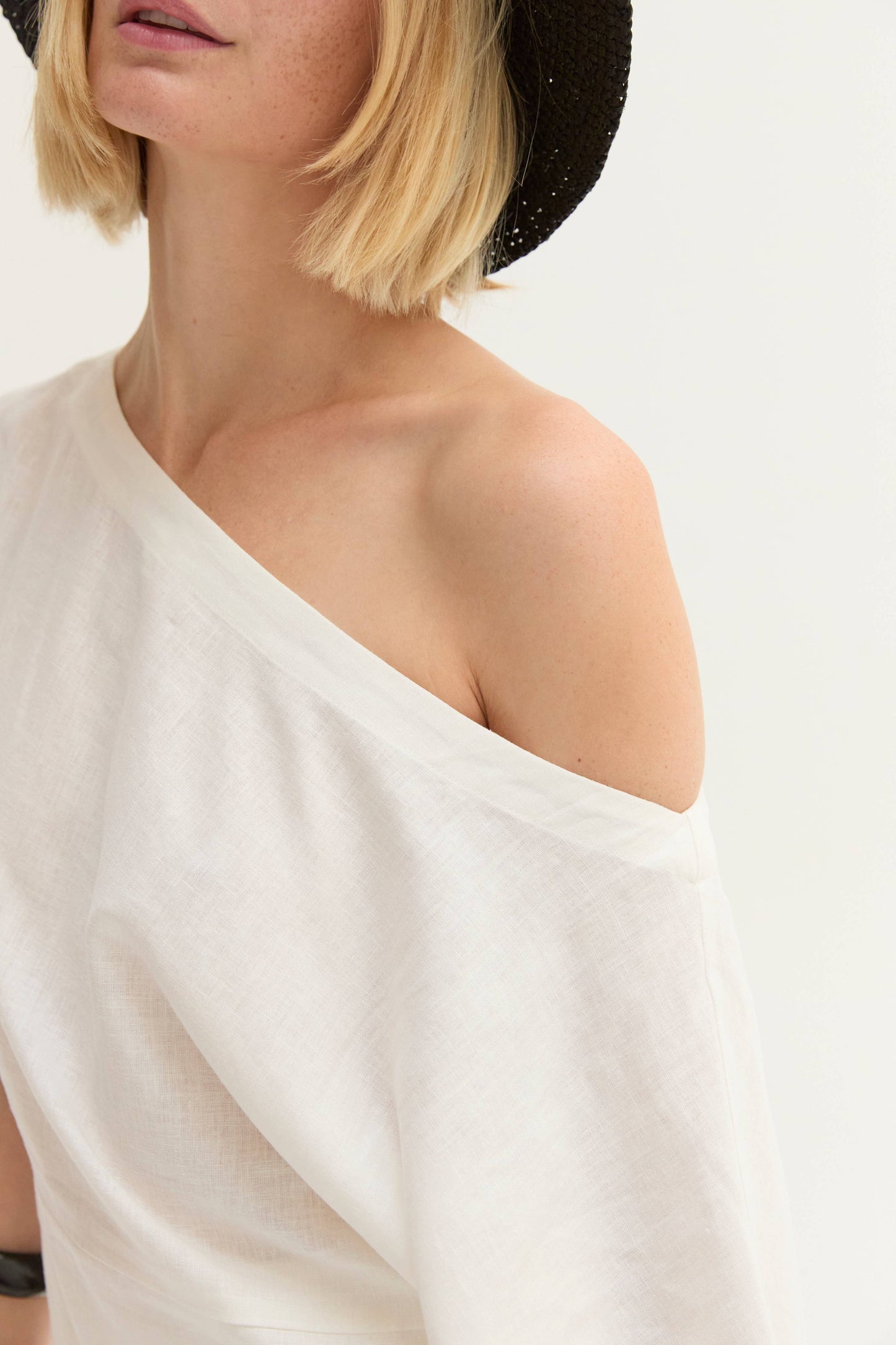 Elena Linen One Shoulder Top